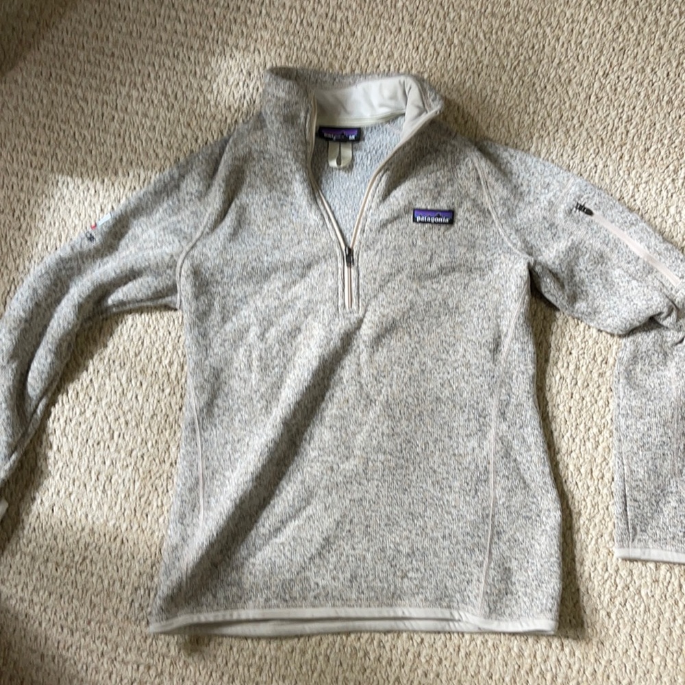 Patagonia quarter zip sweatshirt